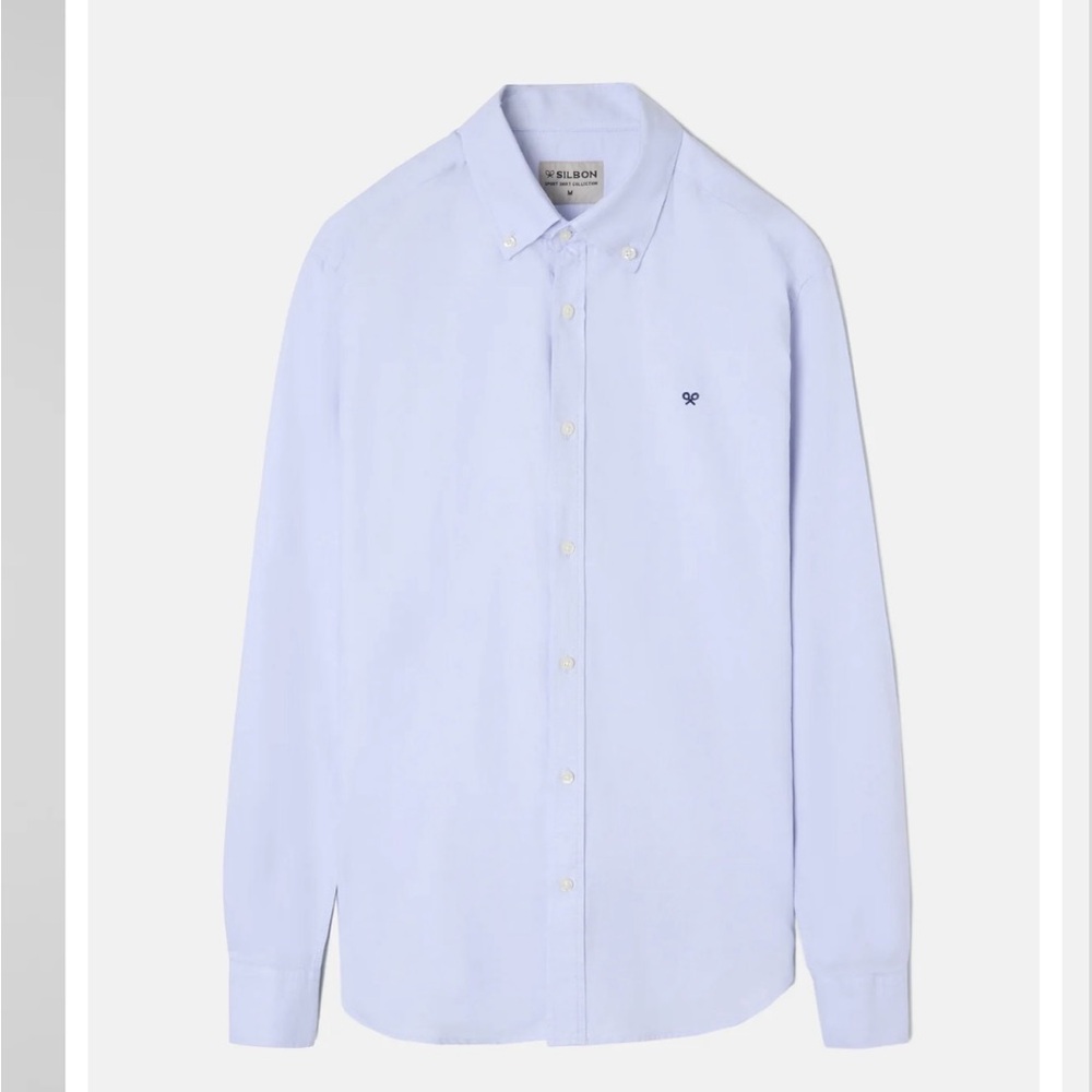 Men's Classic Light Blue Button-Down Shirt - Picture 2 of 3